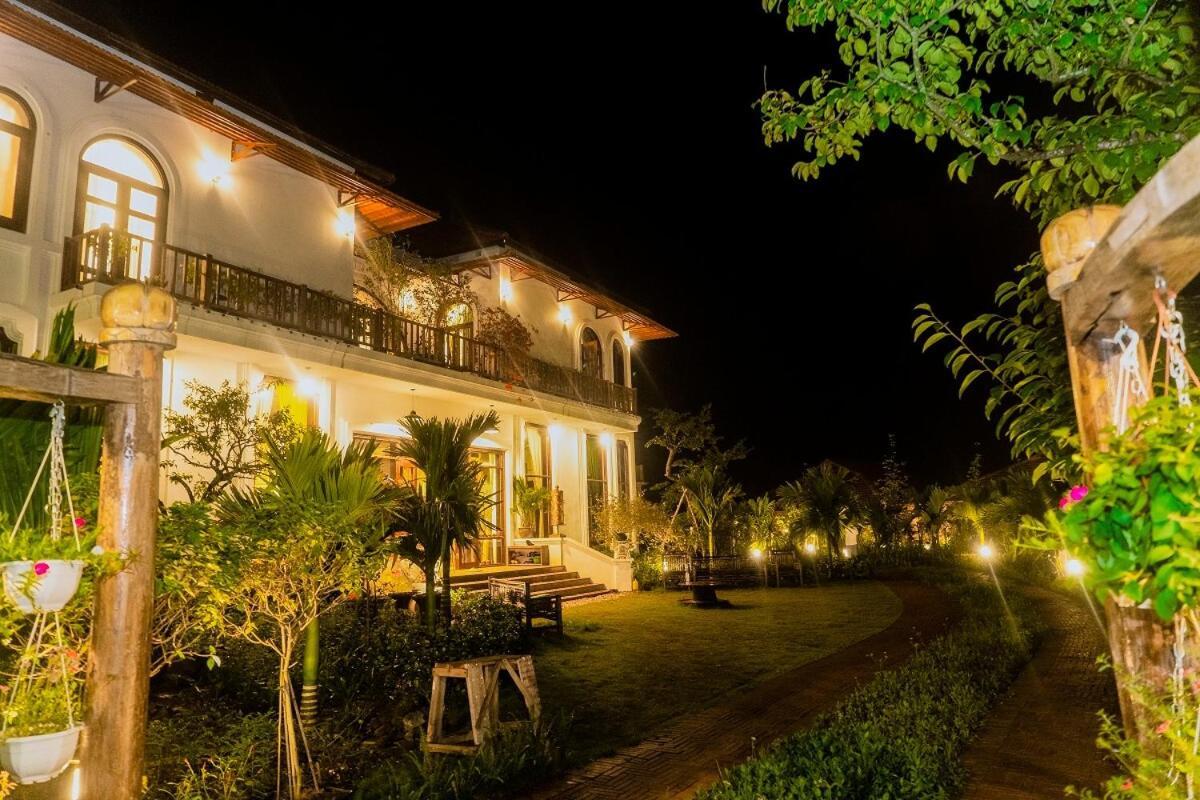Nha Duoi Hotel Son Tay Exterior photo